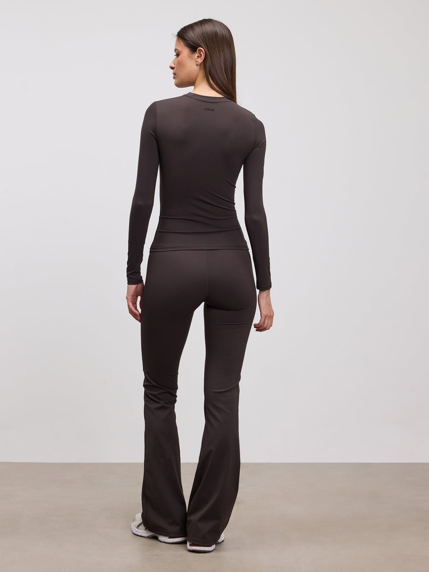 Womens Active Long Sleeve T-Shirt in Brown