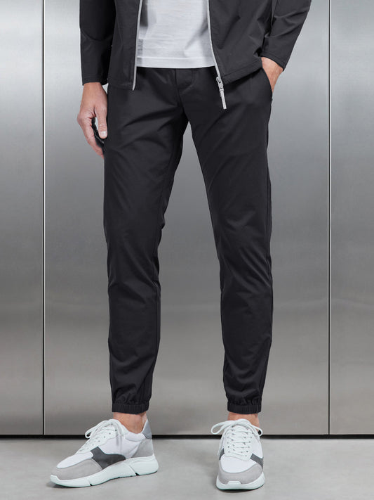 Active Technical Cuffed Trackpant in Black