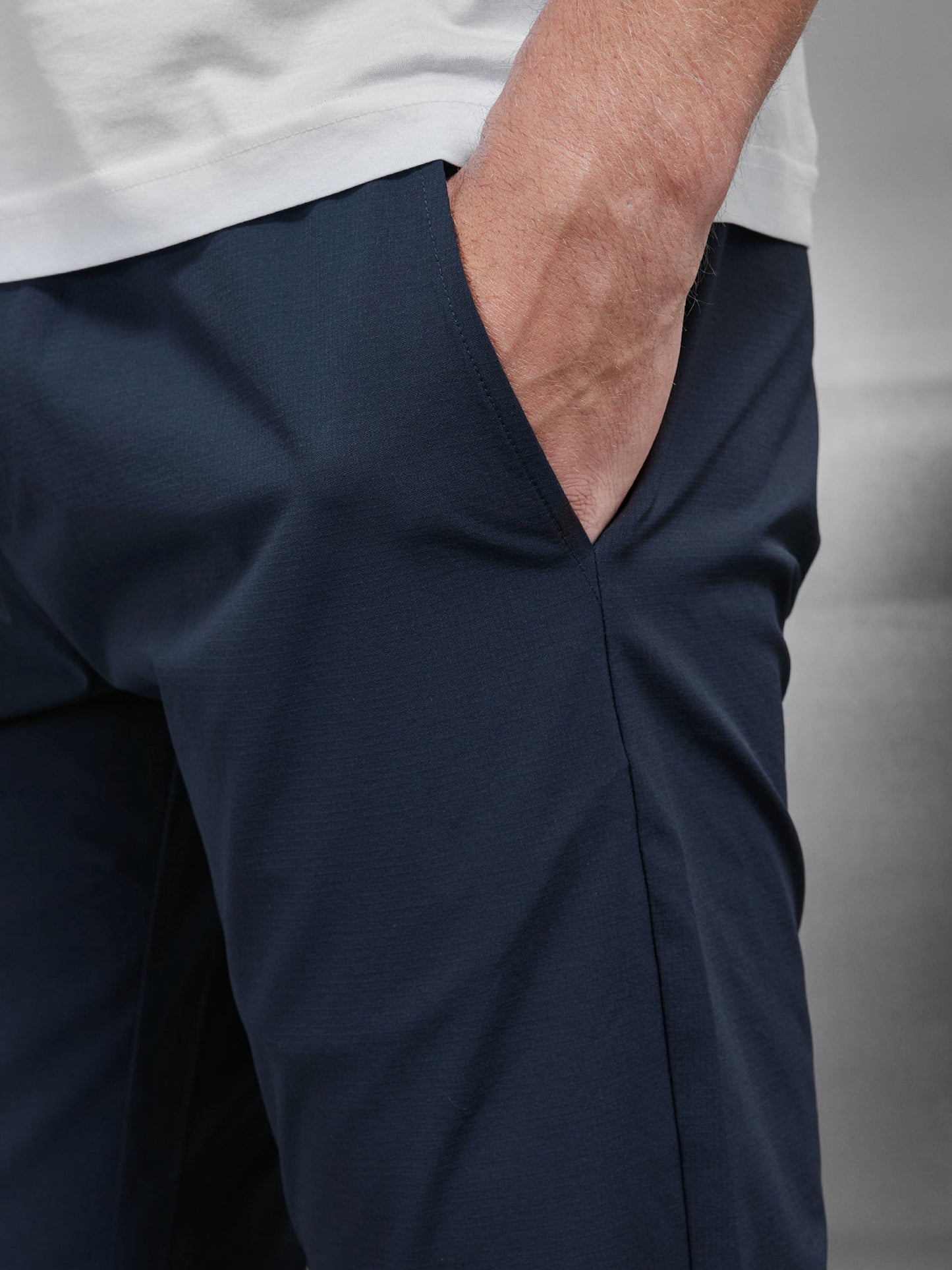 Active Technical Cuffed Trackpant in Navy