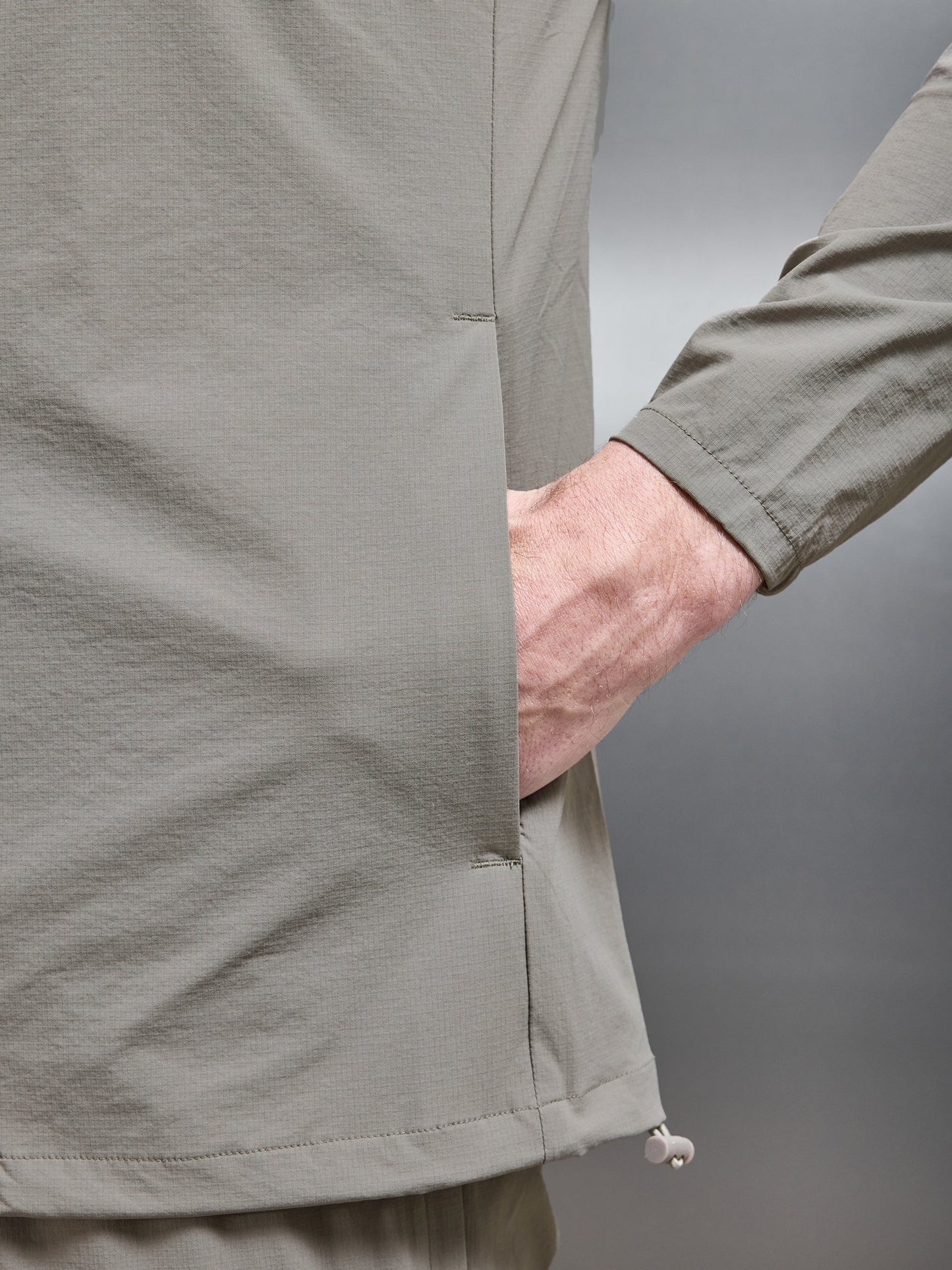 Active Technical Windbreaker in Olive