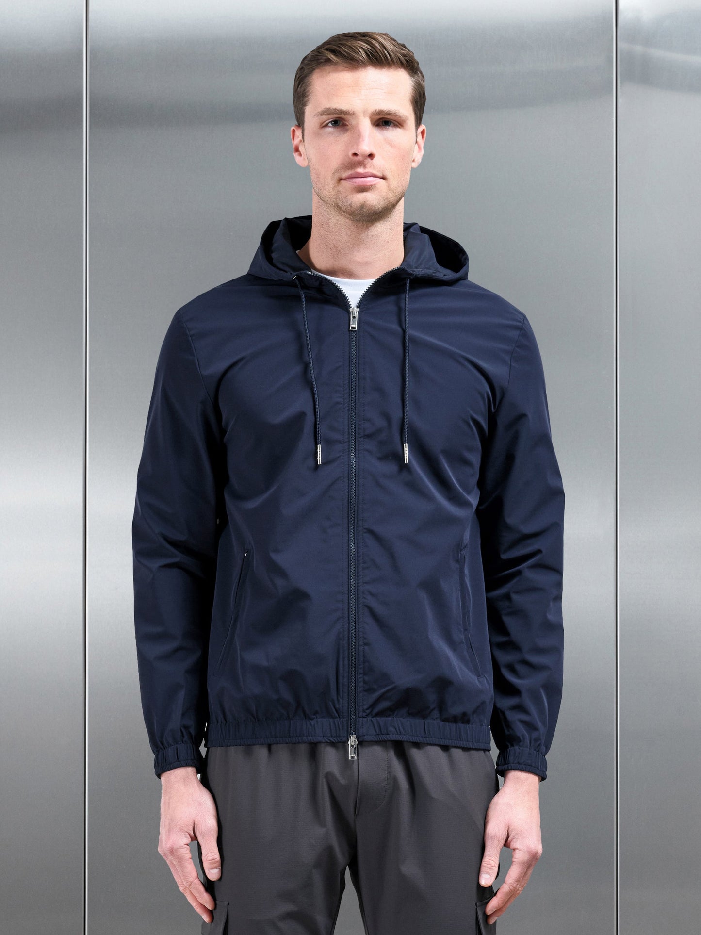 Shell Windbreaker in Navy