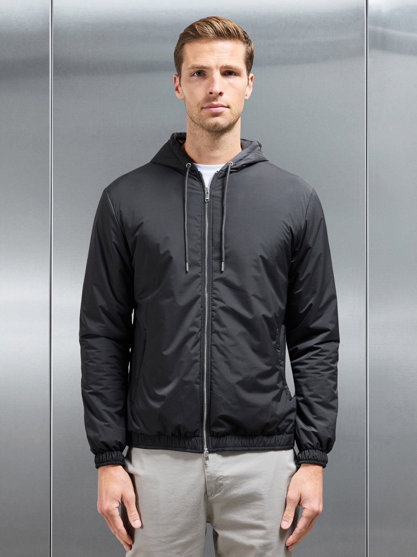Shell Windbreaker in Black
