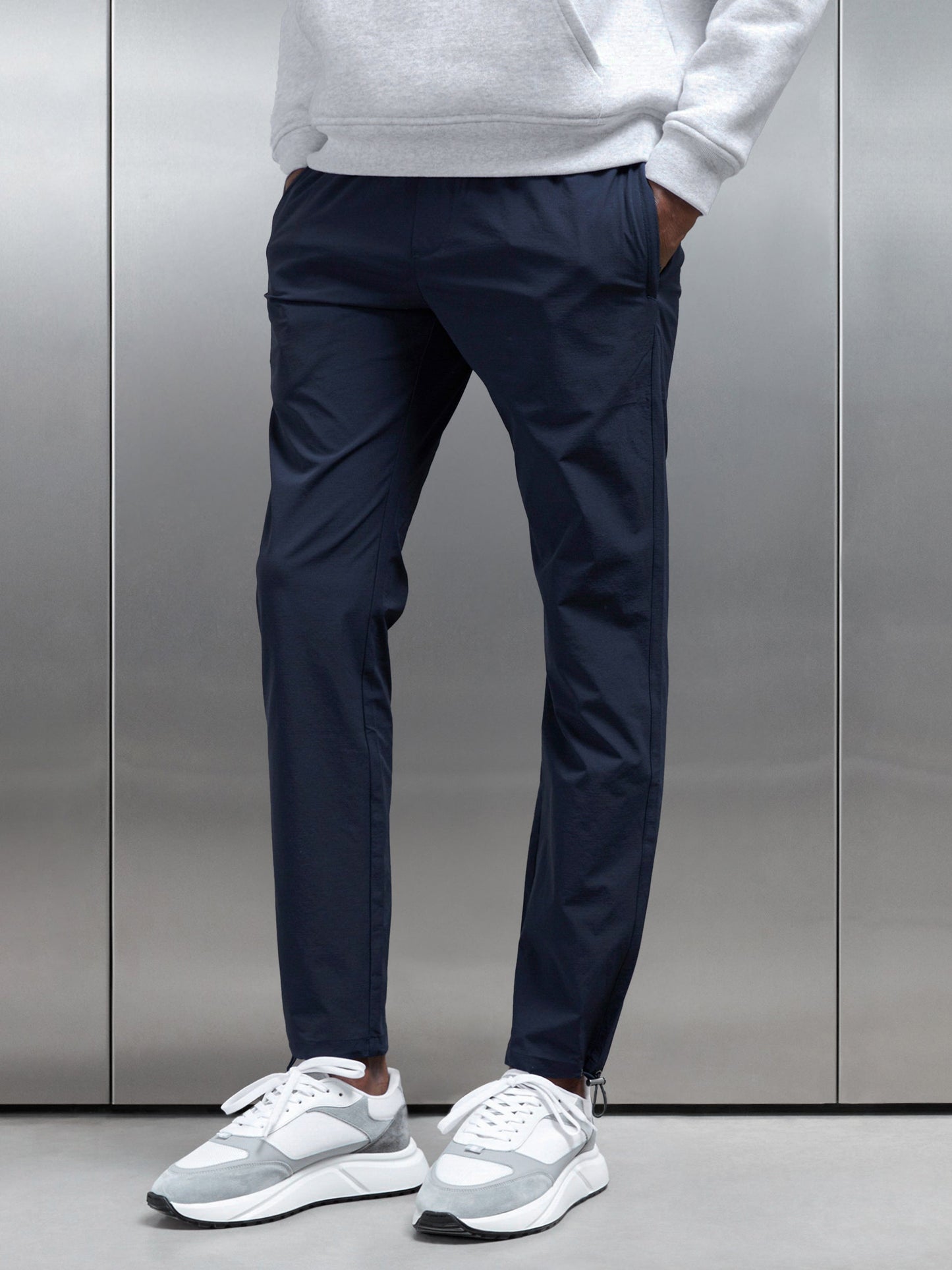 Utility Trackpant in Navy